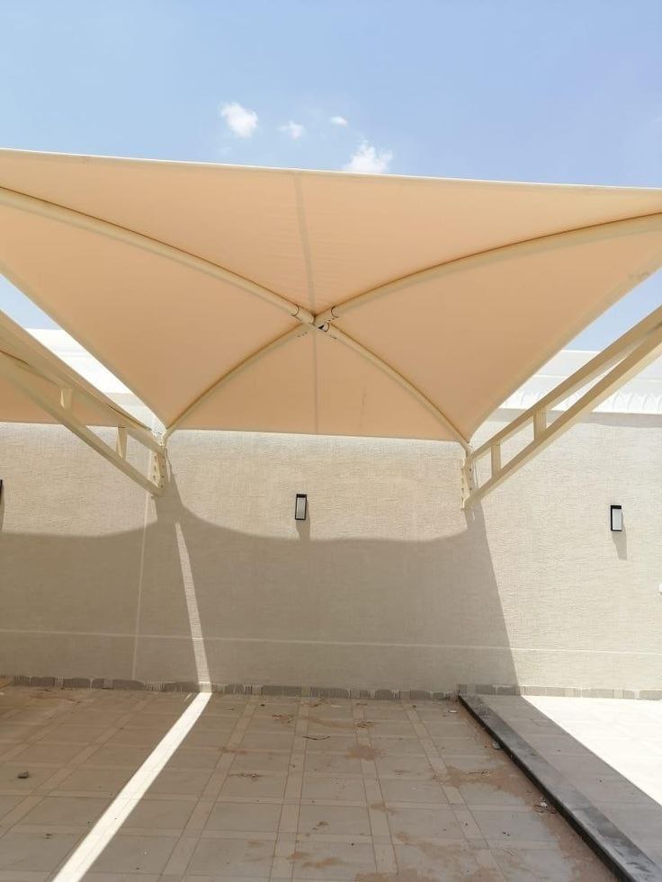 مظلات شمسية