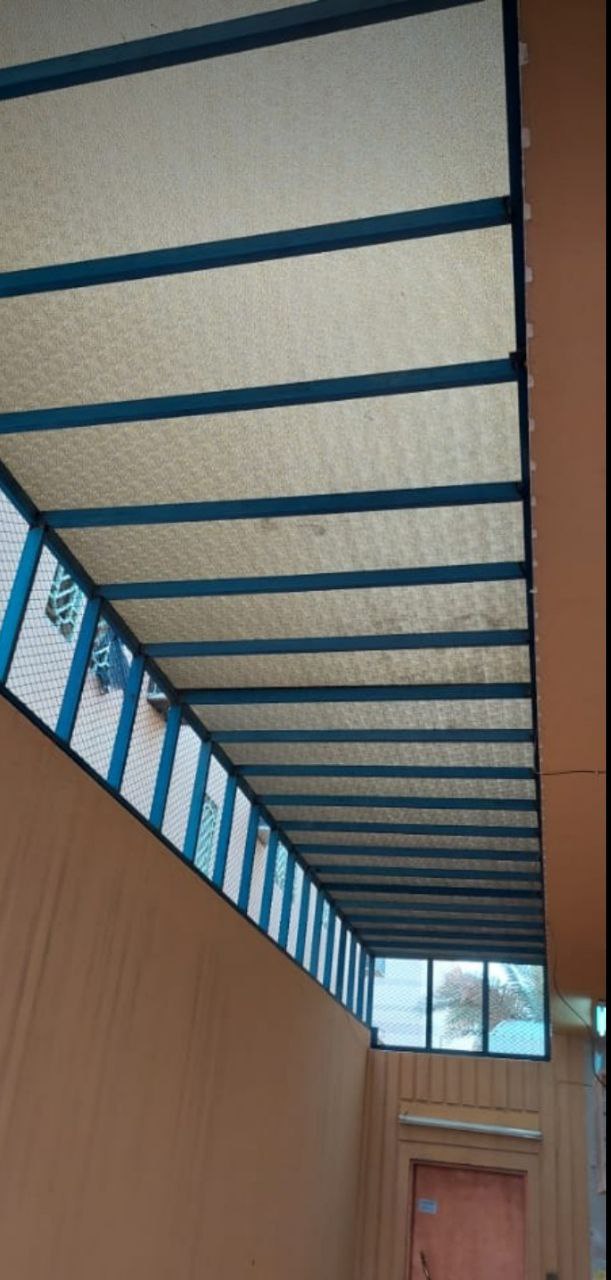 برجولات مع مقاعد دوارة